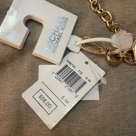 MICHAEL KORS Belt Gold size S/M
MK Logo Stainless Steel Metal Clip
Chain NEW! - Picture 4 of 6